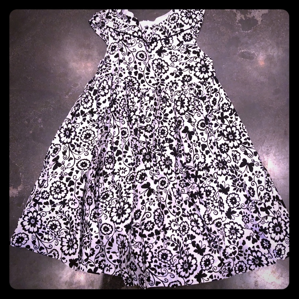 EUC black & white Polly & Friends dress - size 5